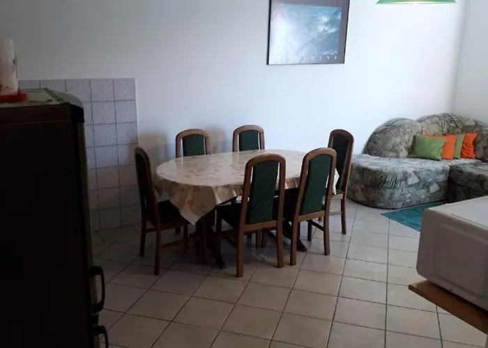 With A Parking Space Povljana, Pag - 17011 דירה